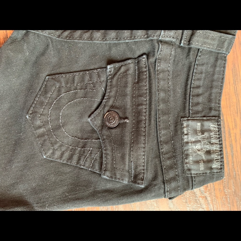 Solid black out true religion size 26 skinny